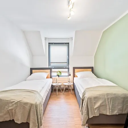 Sali Homes - Weibertreu Eins * Weinsberg